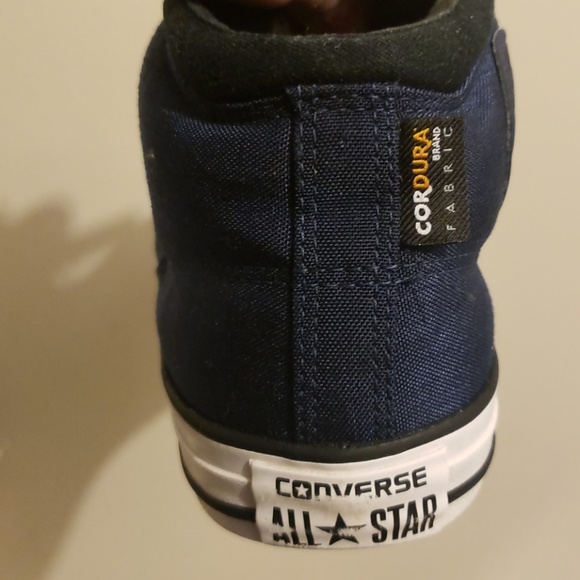 Unisex Converse - Picture 3 of 6